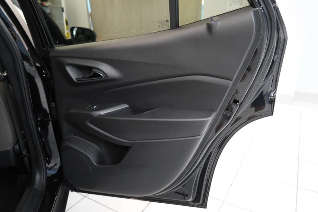 New 2026 Chevrolet Trax ACTIV w/ Driver Confidence Package FWD image 22