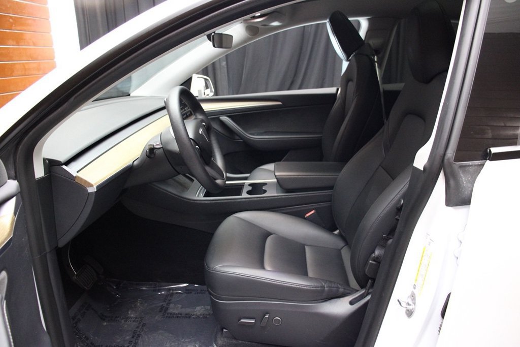 Used 2023 Tesla Model Y Long Range AWD/4WD image 28