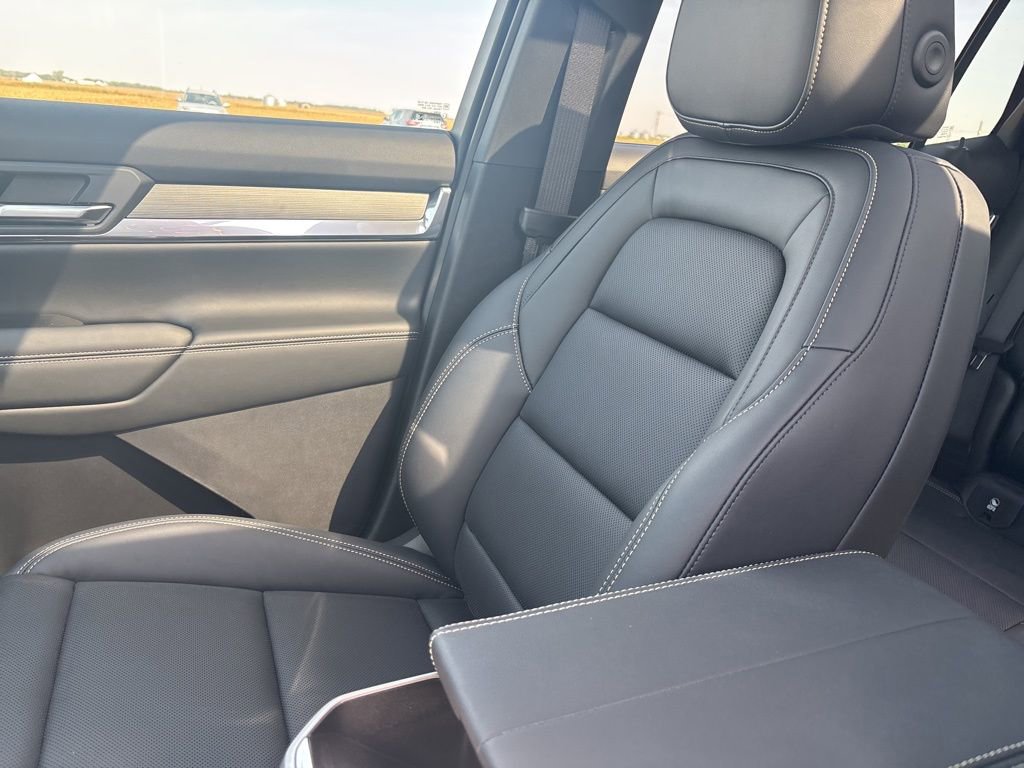 New 2026 GMC Terrain Elevation w/ Elevation Premium Package image 35