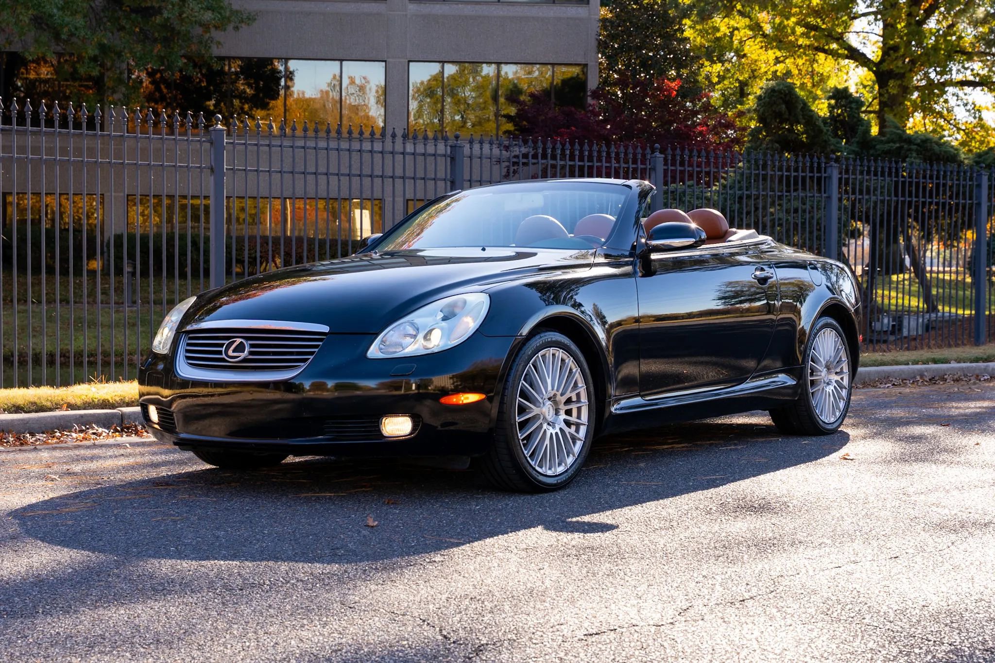 Used 2003 Lexus SC 430 Convertible image 1