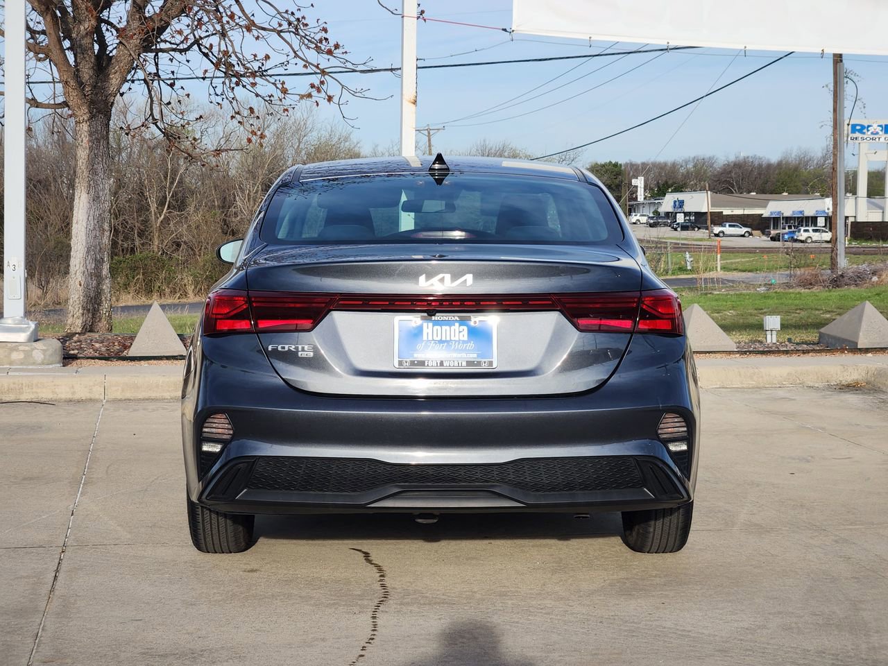 Used 2024 Kia Forte LX image 6