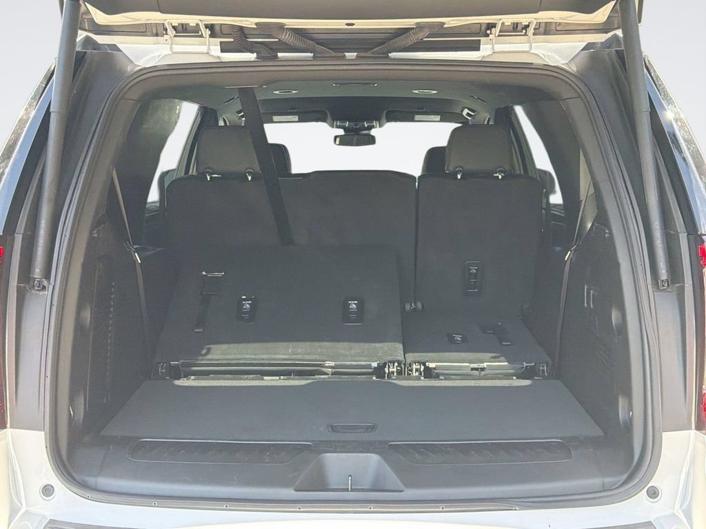 Used 2024 GMC Yukon SLT AWD/4WD image 27