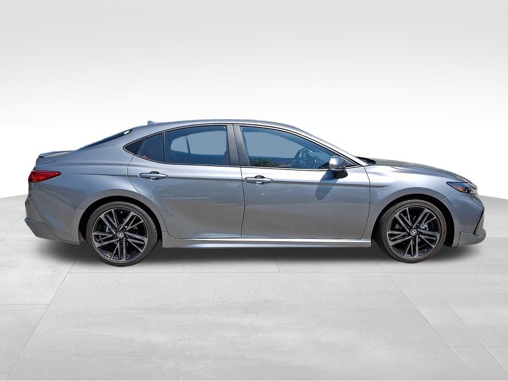 Used 2025 Toyota Camry XSE FWD image 7