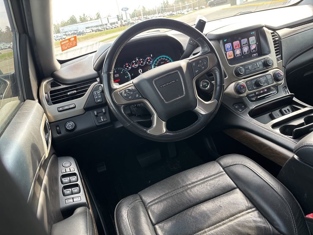 Used 2018 GMC Yukon XL Denali w/ Denali Ultimate Package RWD image 17