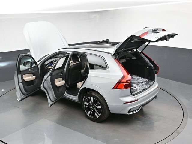 New 2026 Volvo XC60 B5 Plus w/ Protection Package Premier AWD/4WD image 51