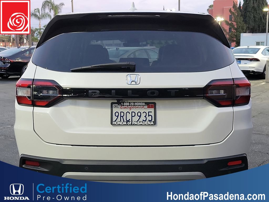 Certified 2025 Honda Pilot EX-L image 3