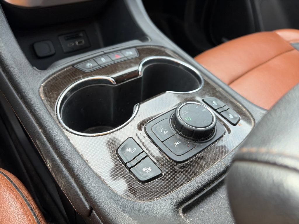 Used 2020 GMC Acadia AT4 w/ Driver Alert Package II AWD/4WD image 29