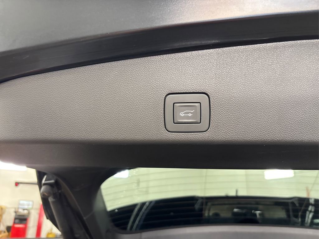 Used 2023 Buick Encore GX Essence w/ Advanced Technology Package image 14