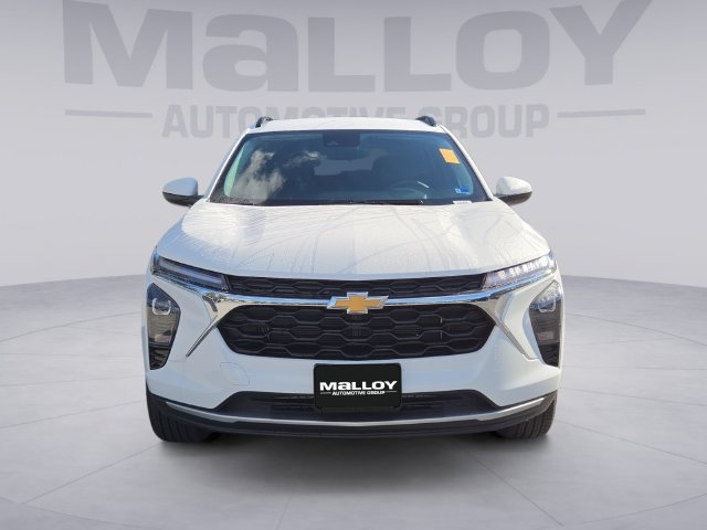 Used 2026 Chevrolet Trax LT w/ LT Convenience Package FWD image 8