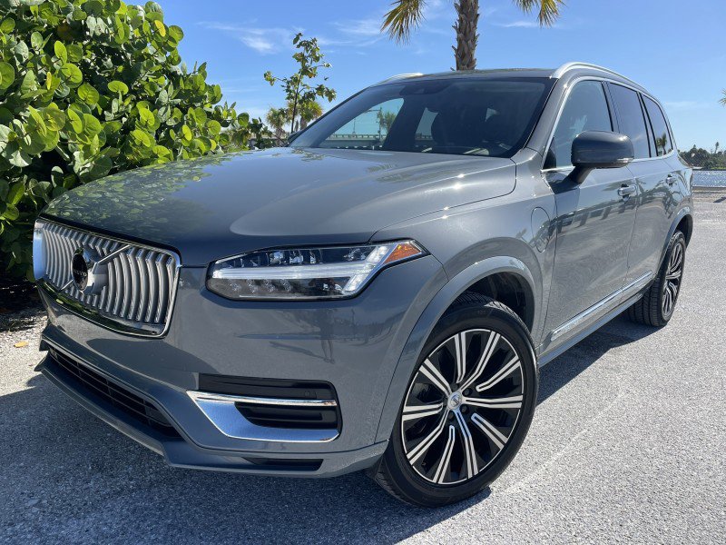 Used 2022 Volvo XC90 T8 Inscription image 1