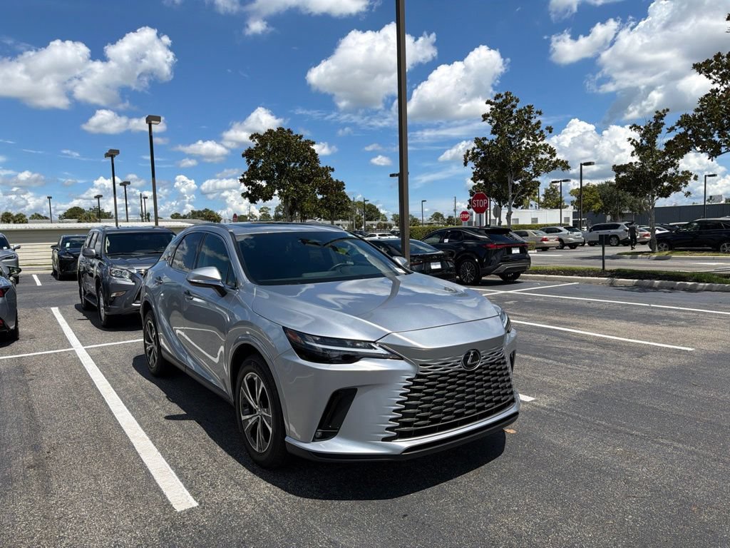 Certified 2026 Lexus RX 350 FWD w/ Accessory Package (Z1) image 3