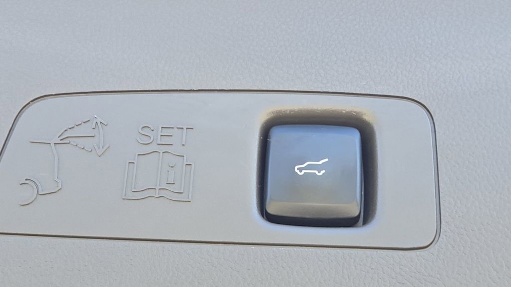 Used 2020 Lincoln Corsair Reserve w/ Equipment Group 201A image 6