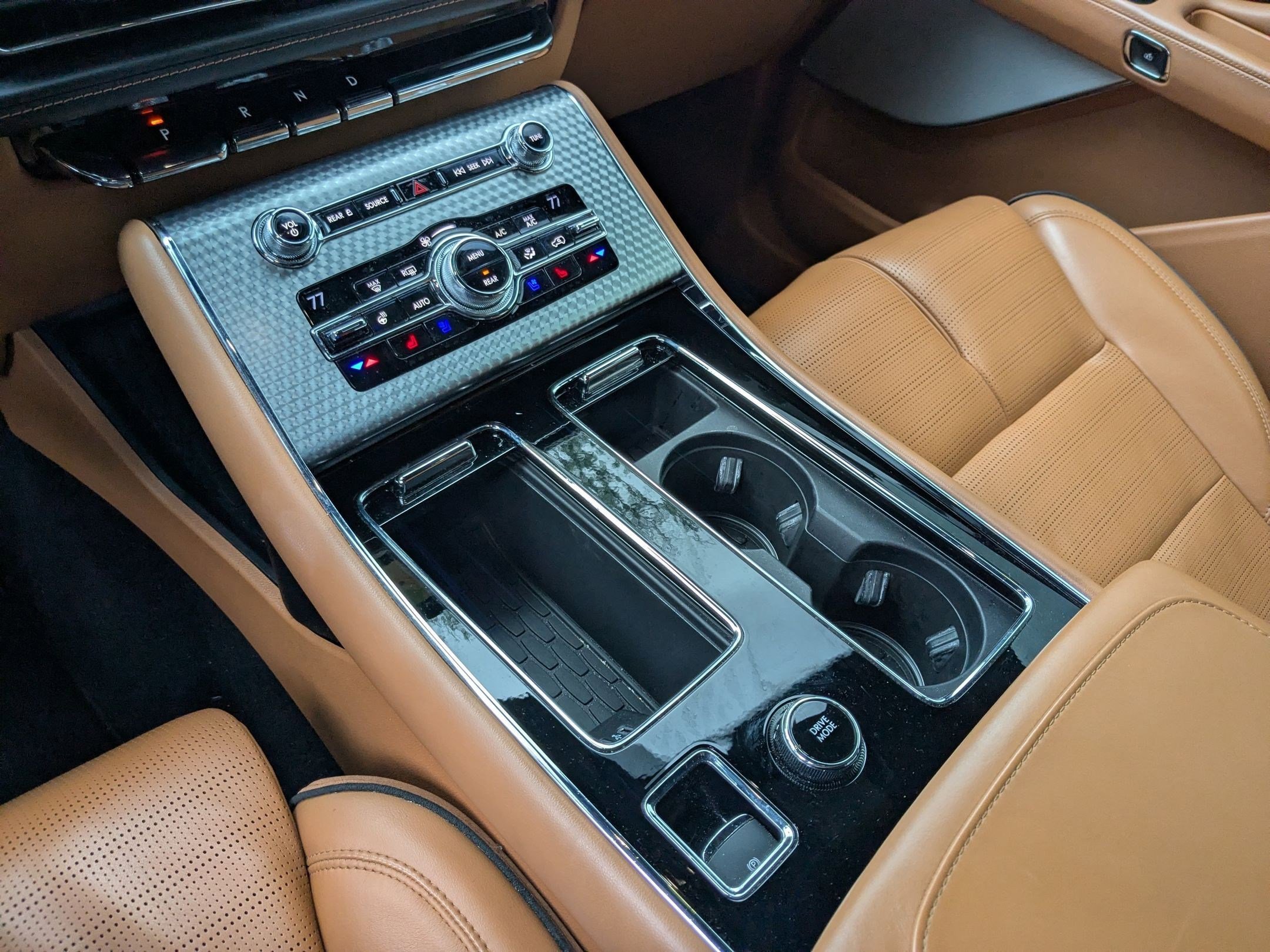 Used 2020 Lincoln Aviator Black Label w/ Dynamic Handling Package AWD/4WD image 19