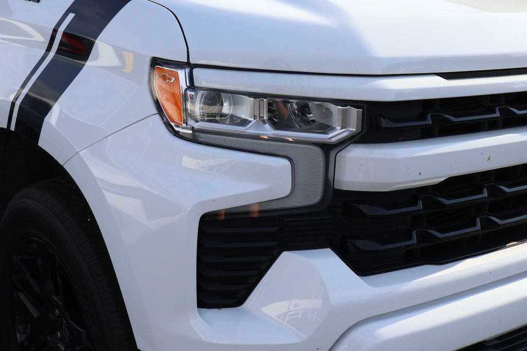 Used 2023 Chevrolet Silverado 1500 RST w/ Protection Package AWD/4WD image 4