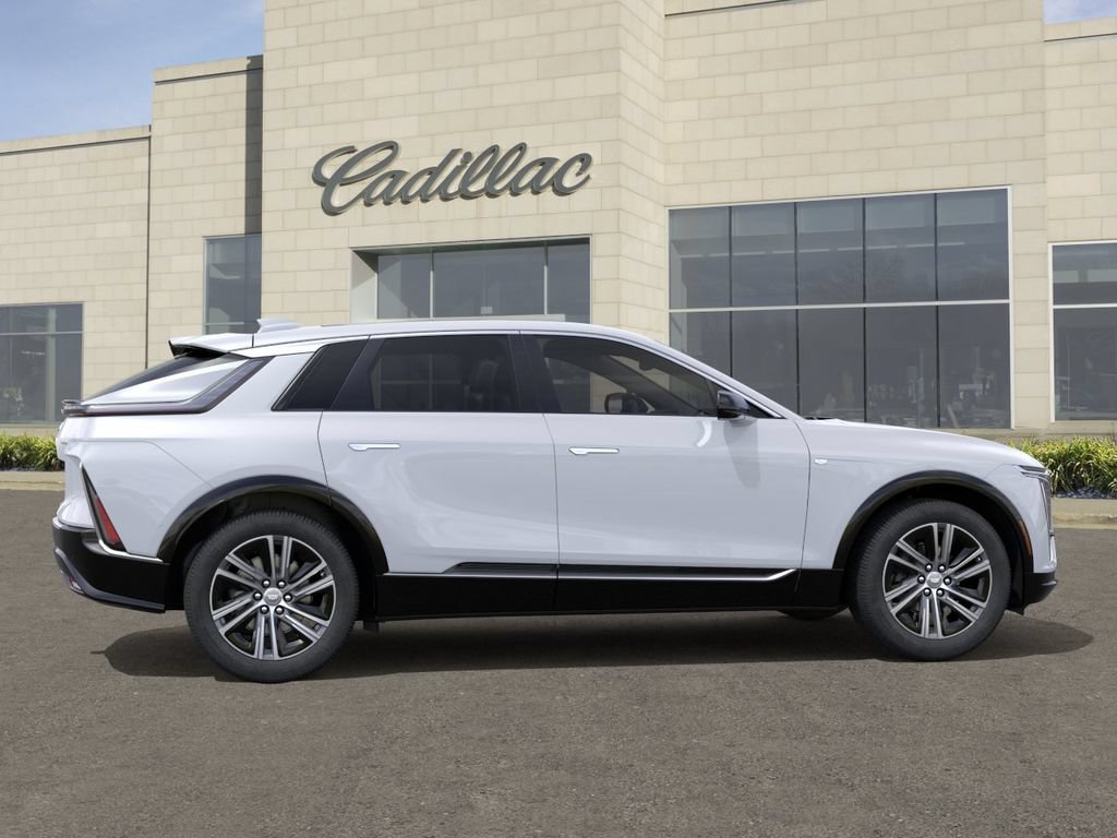 New 2026 Cadillac Lyriq Luxury w/ LPO, Floor Liner Package AWD/4WD image 5