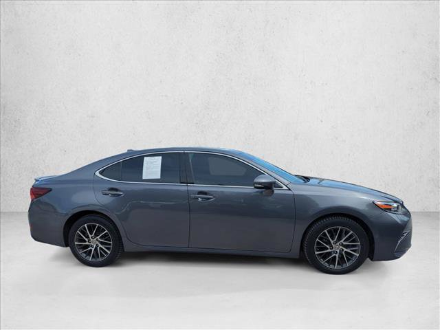Used 2018 Lexus ES 350 w/ Luxury Package w/Wood Trim FWD image 4