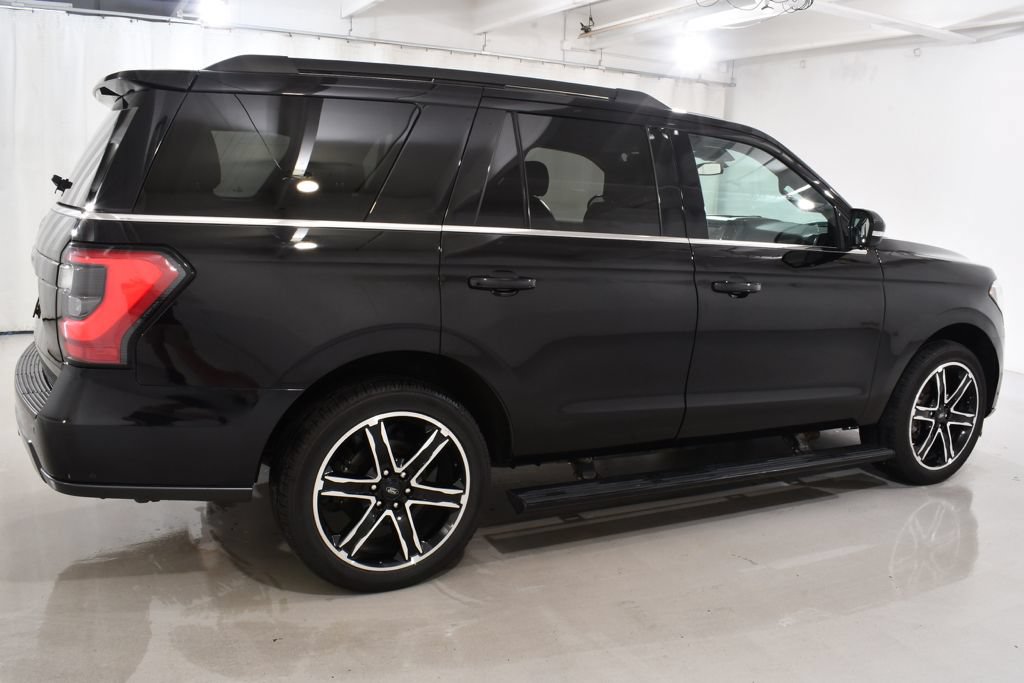 Used 2019 Ford Expedition Limited w/ Equipment Group 303A AWD/4WD image 11
