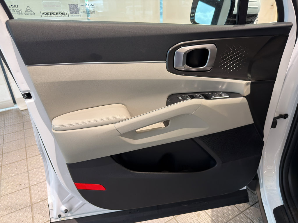 New 2026 Kia Sorento S image 13