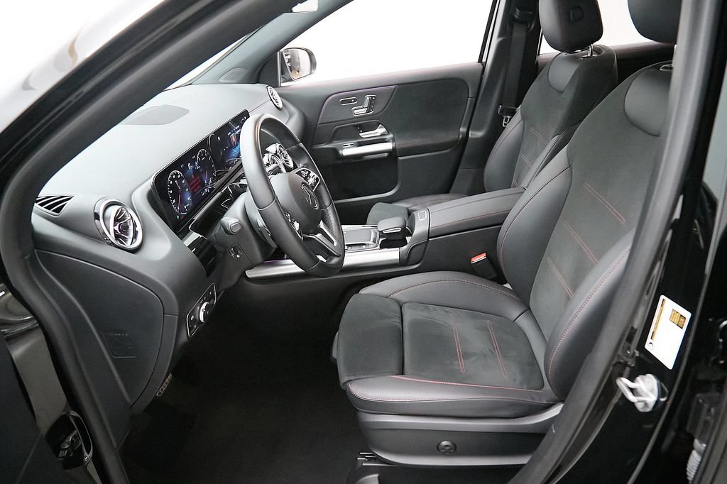 Used 2023 Mercedes-Benz GLA 250 4MATIC image 14