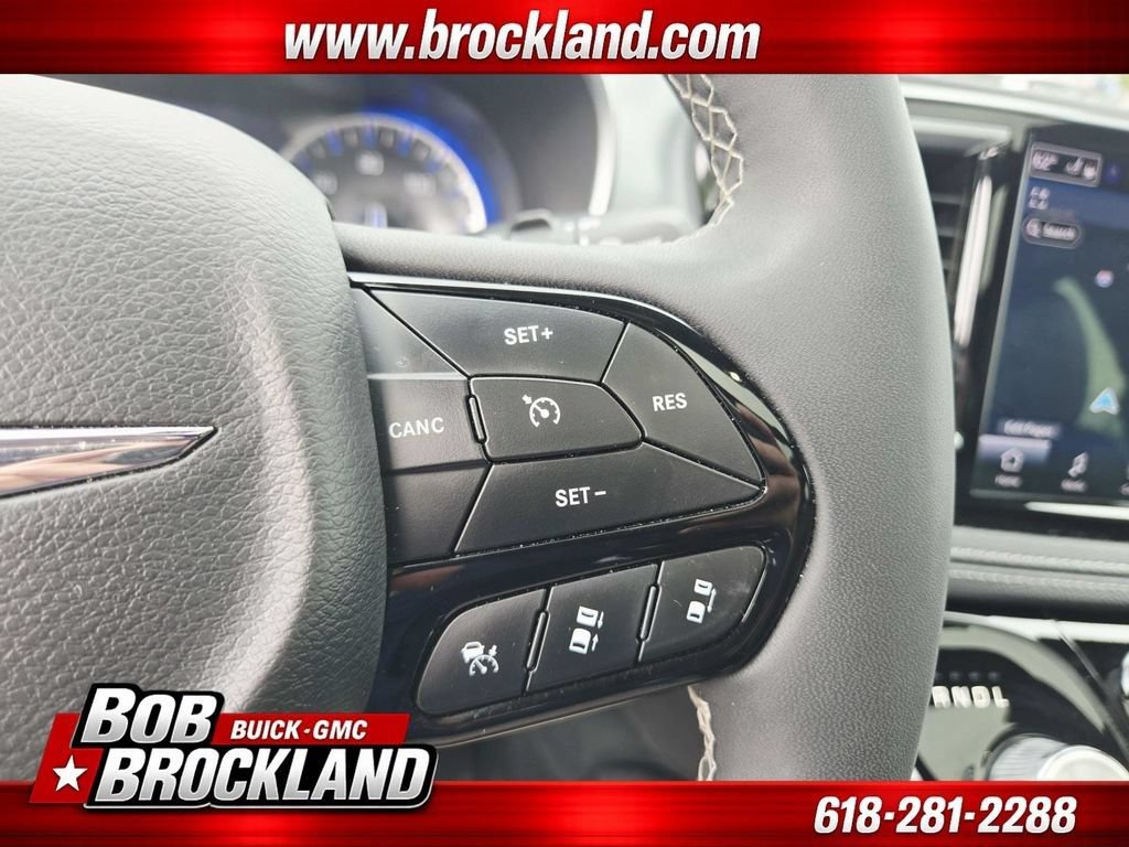 Used 2025 Chrysler Pacifica Limited FWD image 23