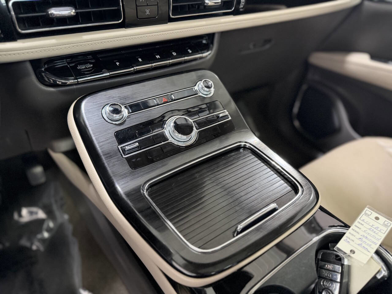 Used 2021 Lincoln Nautilus Reserve image 29