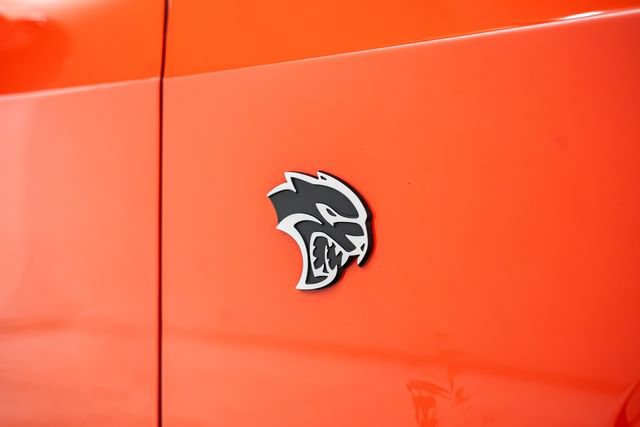 Used 2017 Dodge Challenger SRT Hellcat RWD image 17