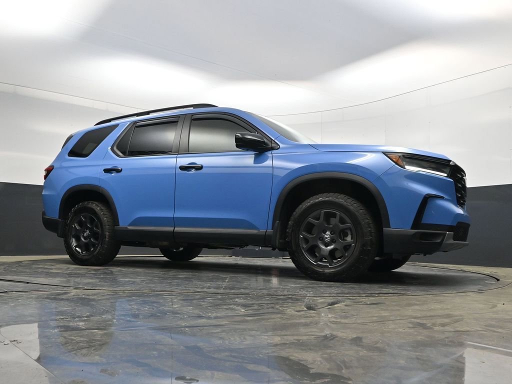 Used 2025 Honda Pilot TrailSport image 26