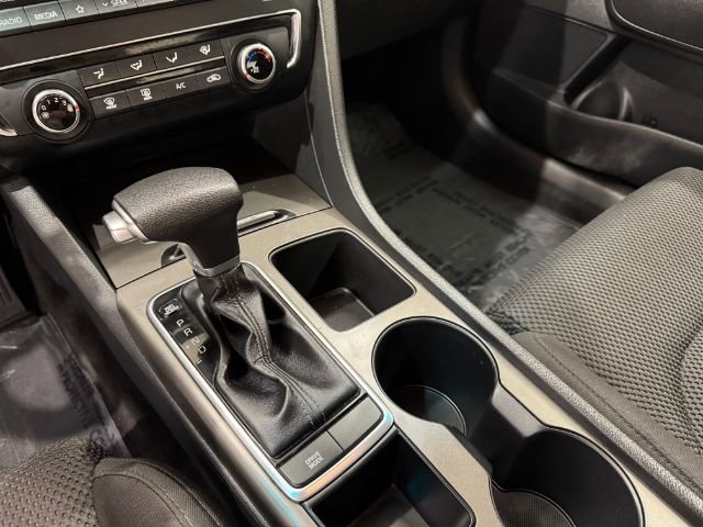 Used 2020 Kia Optima LX image 17