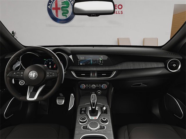 New 2025 Alfa Romeo Stelvio Sprint image 17