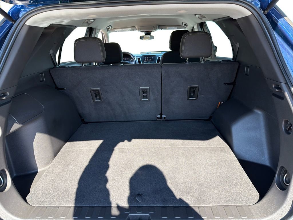 Used 2022 Chevrolet Equinox LS AWD/4WD image 13