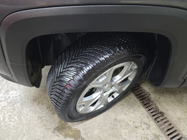 Used 2019 Jeep Renegade Limited w/ Trailer Tow Group image 34