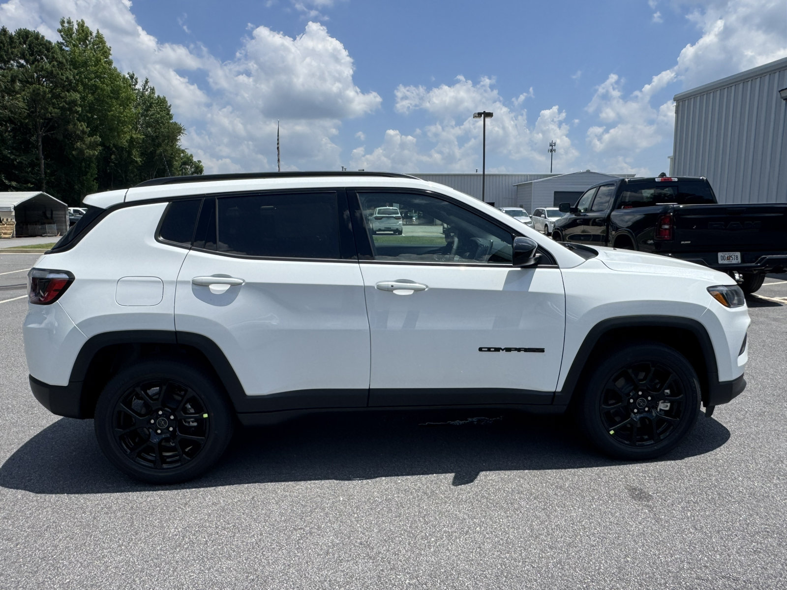 New 2026 Jeep Compass Latitude AWD/4WD image 4