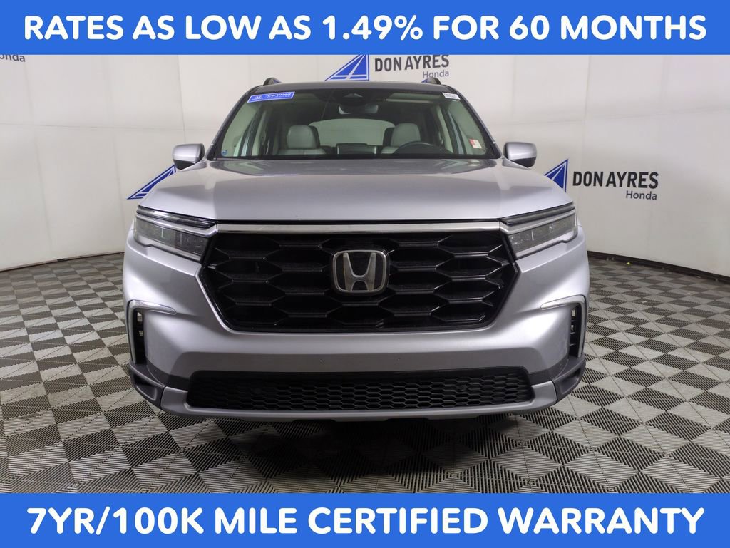 Used 2023 Honda Pilot Touring image 8