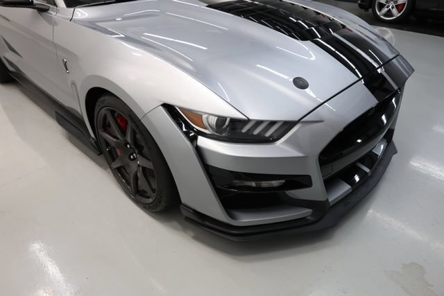 Used 2020 Ford Mustang Shelby GT500 w/ Carbon Fiber Track Pack RWD image 60