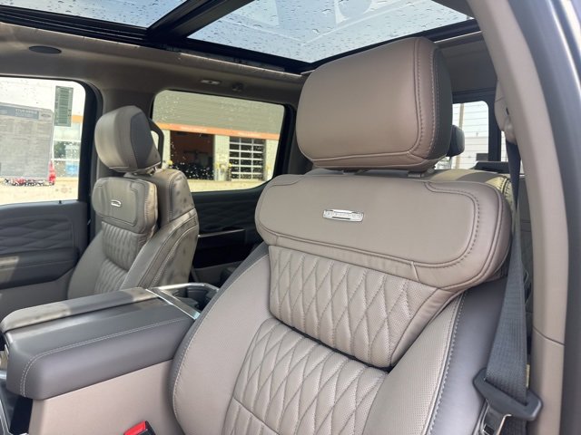 New 2025 Ford F350 Platinum image 33