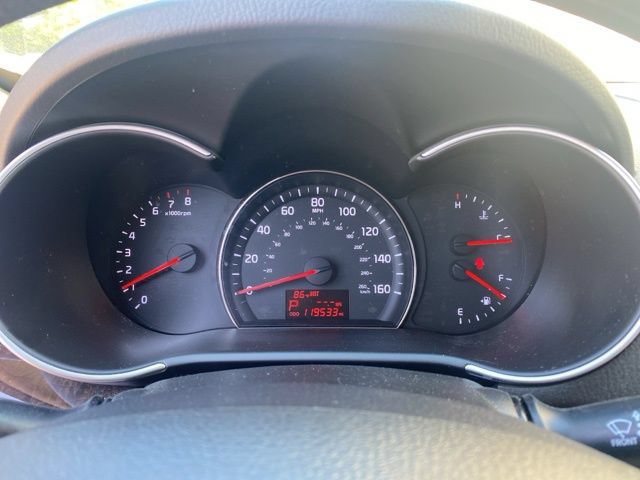 Used 2015 Kia Sorento LX FWD image 11