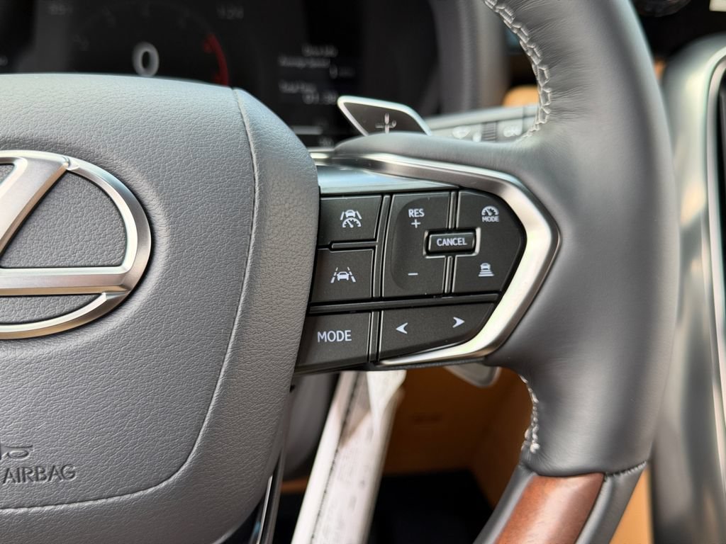 New 2026 Lexus LX 700h Luxury AWD/4WD image 18