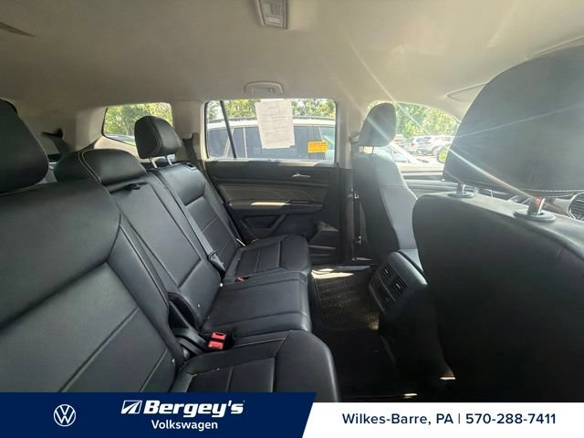 Certified 2023 Volkswagen Atlas SE w/ Black Wheel Package AWD/4WD image 16