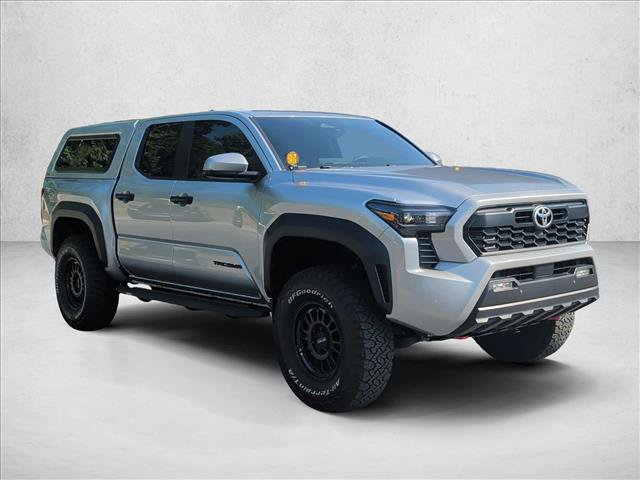 Used 2024 Toyota Tacoma TRD Off-Road w/ TRD Off Road Upgrade Package AWD/4WD image 3