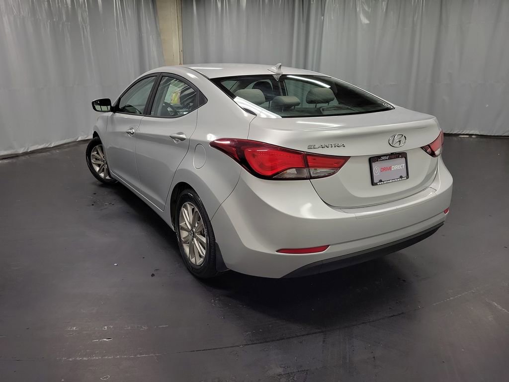 Used 2014 Hyundai Elantra SE w/ Option Group 02 FWD image 7
