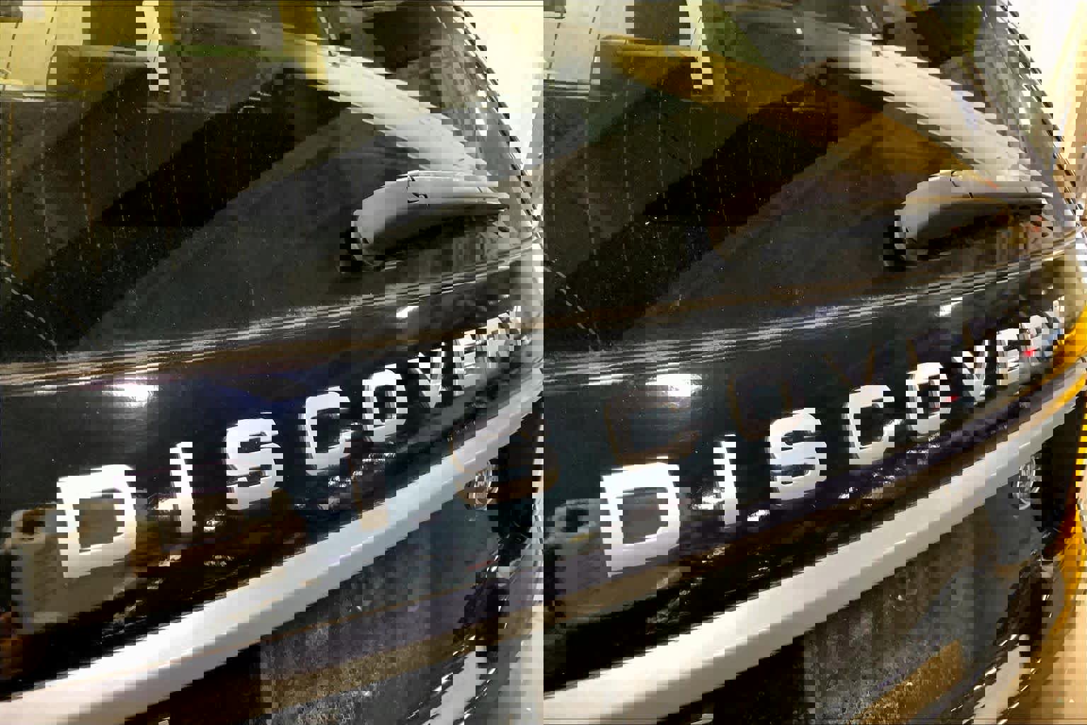 Used 2017 Land Rover Discovery Sport HSE Luxury image 30