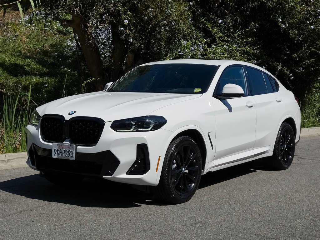 Used 2024 BMW X4 xDrive30i w/ Premium Package image 26