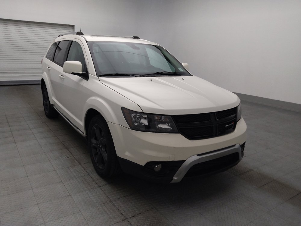 Used 2018 Dodge Journey Crossroad w/ Nav & Sun Group FWD image 13