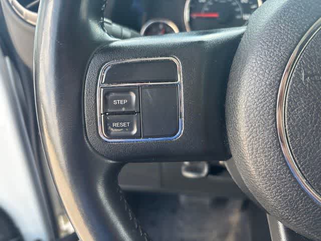 Used 2015 Jeep Wrangler Sport w/ Quick Order Package 24S AWD/4WD image 11
