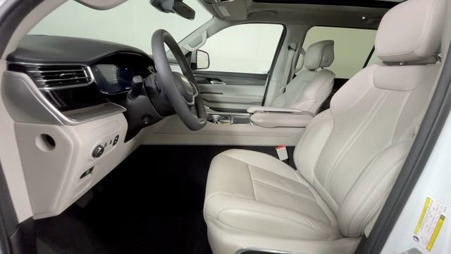 Used 2022 Jeep Wagoneer Series III w/ Premium Group I AWD/4WD image 19