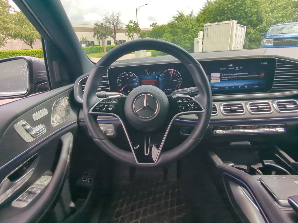 New 2025 Mercedes-Benz GLE 450e 4MATIC image 3