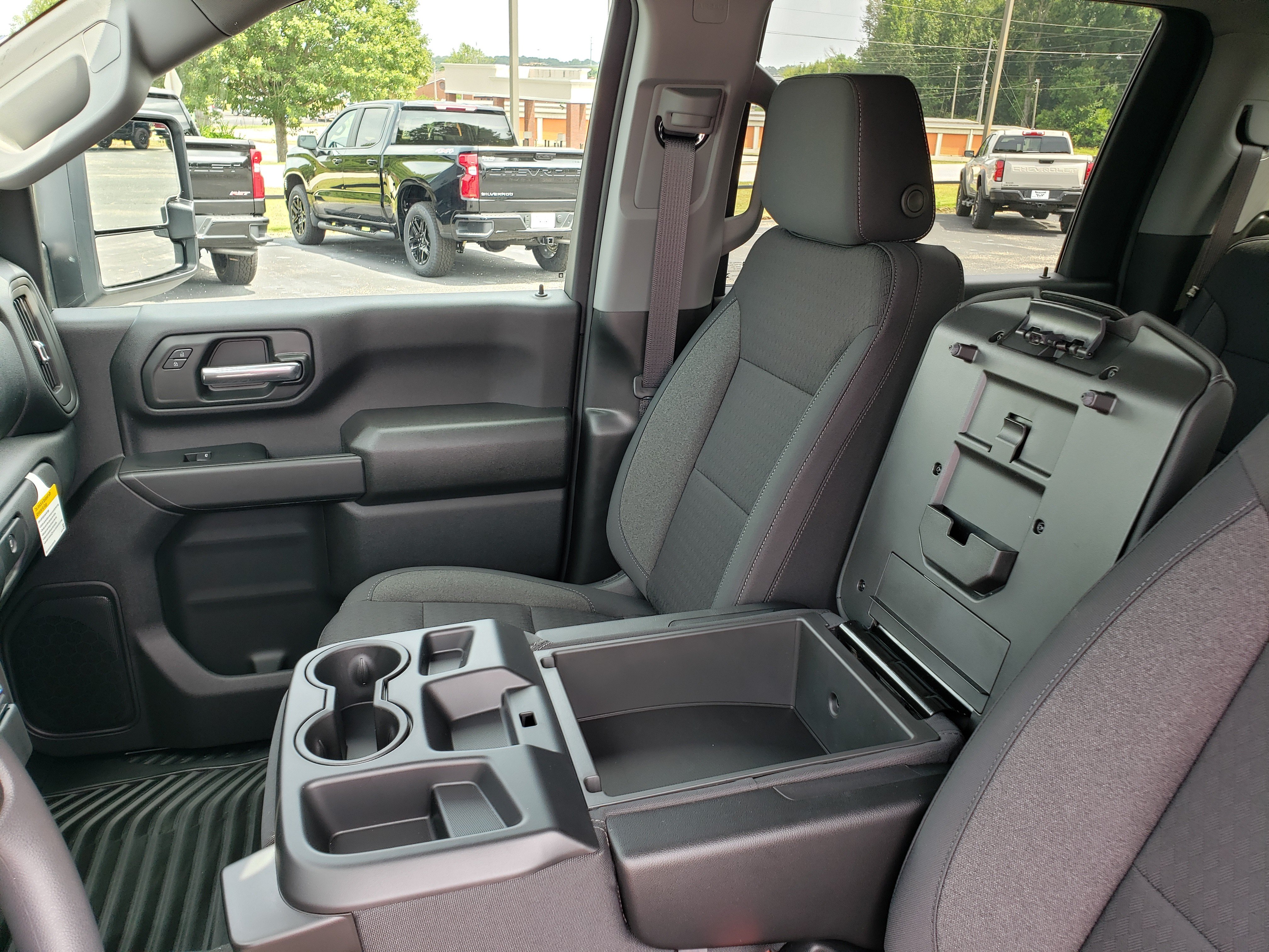 New 2026 Chevrolet Silverado 2500 Custom w/ Custom Value Package AWD/4WD image 24