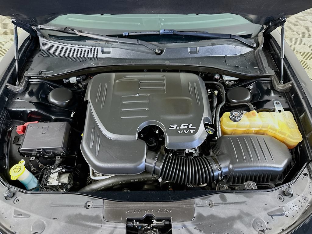 Used 2018 Dodge Charger SXT Plus w/ Quick Order Package 29J RWD image 35