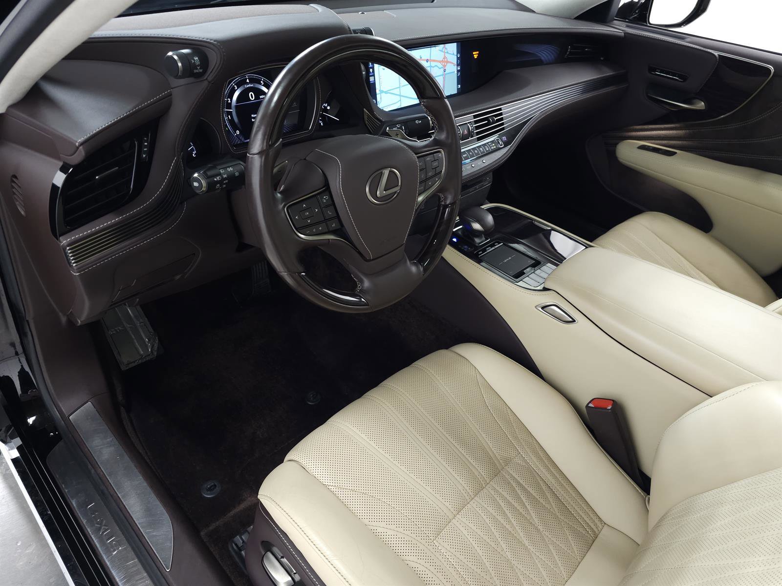 Used 2020 Lexus LS 500 AWD image 17