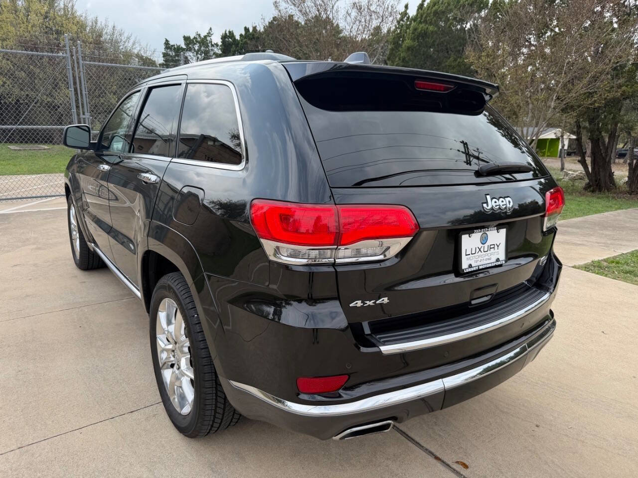 Used 2014 Jeep Grand Cherokee Summit AWD/4WD image 14